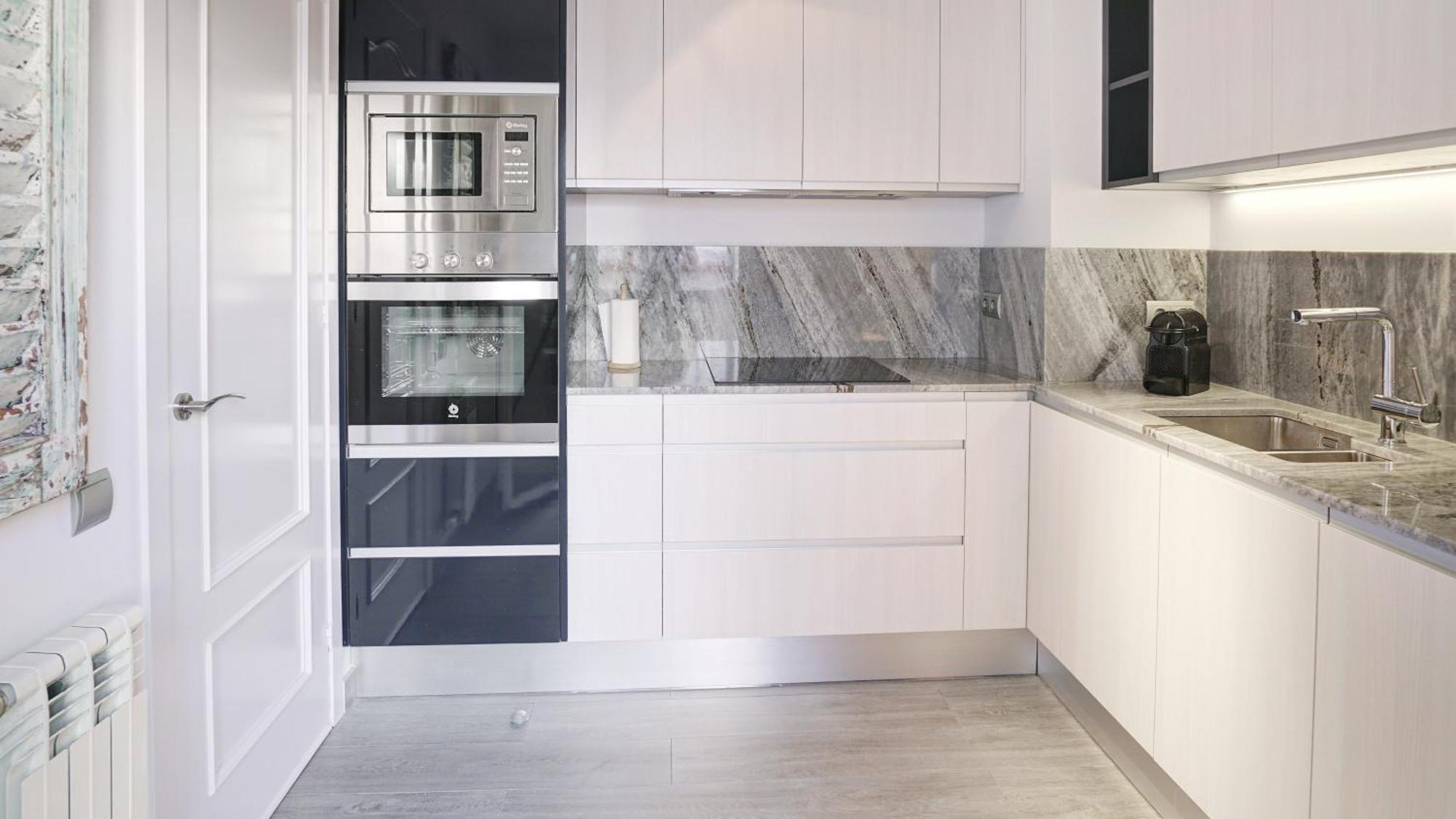 Beachstyle Penthouse By Hello Homes סיטגס מראה חיצוני תמונה
