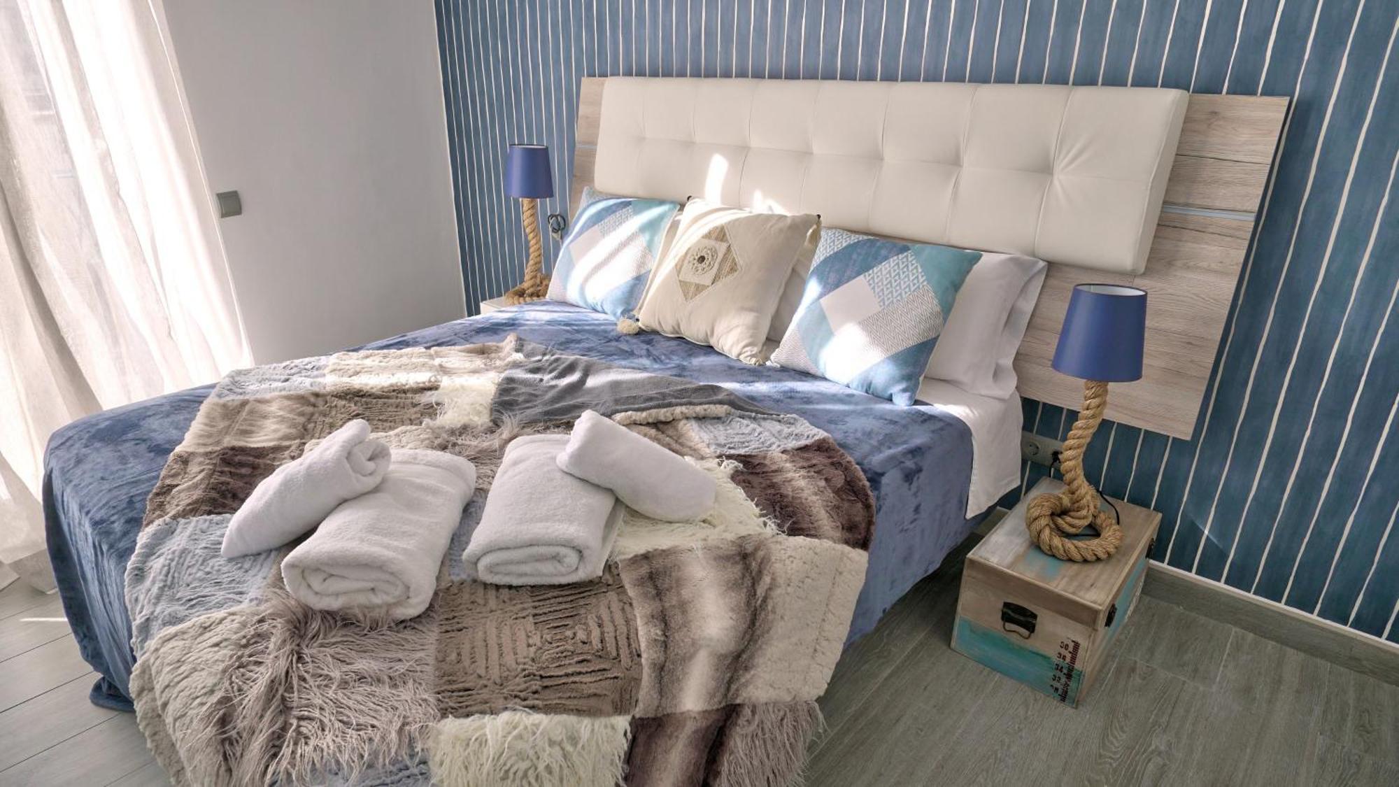 Beachstyle Penthouse By Hello Homes סיטגס מראה חיצוני תמונה